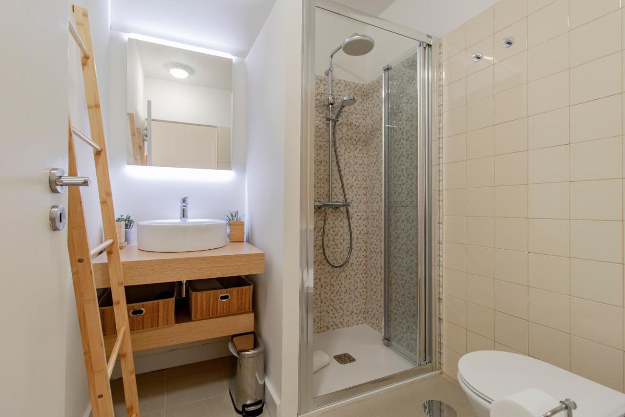 Apartment Virtudes Flat W/ Ac & Balcony By Lovelystay Porto